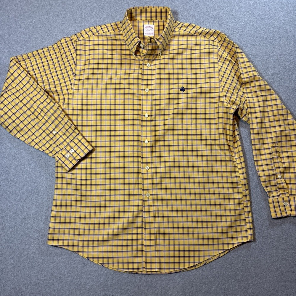 Brooks Brothers 346 Yellow Long Sleeve Button Down Men's L Squares W/ Logo